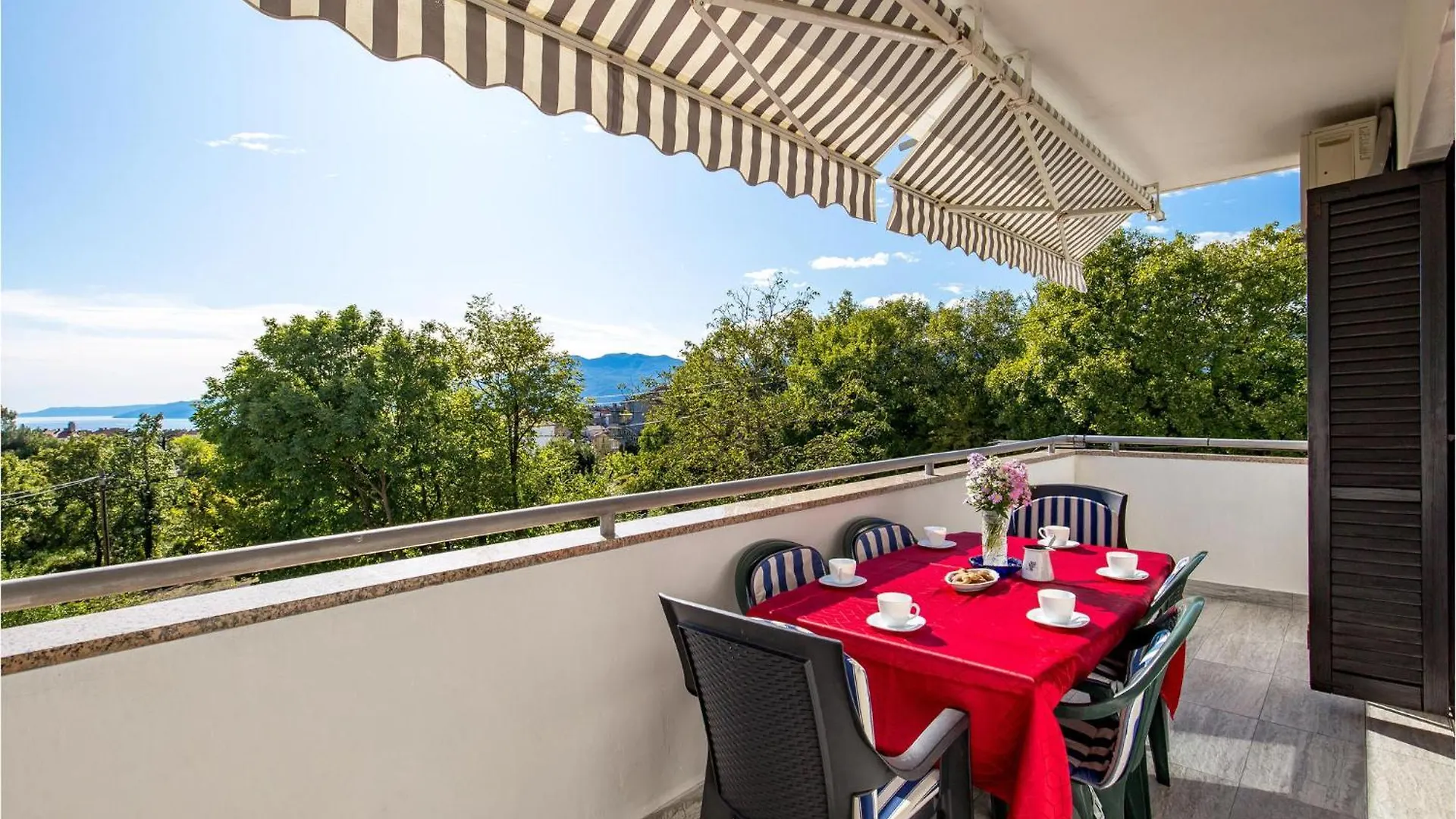 2 Bedroom Pet Friendly Apartment In Риека Хорватия